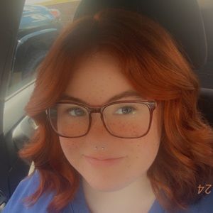 Meet your Posher, Layna